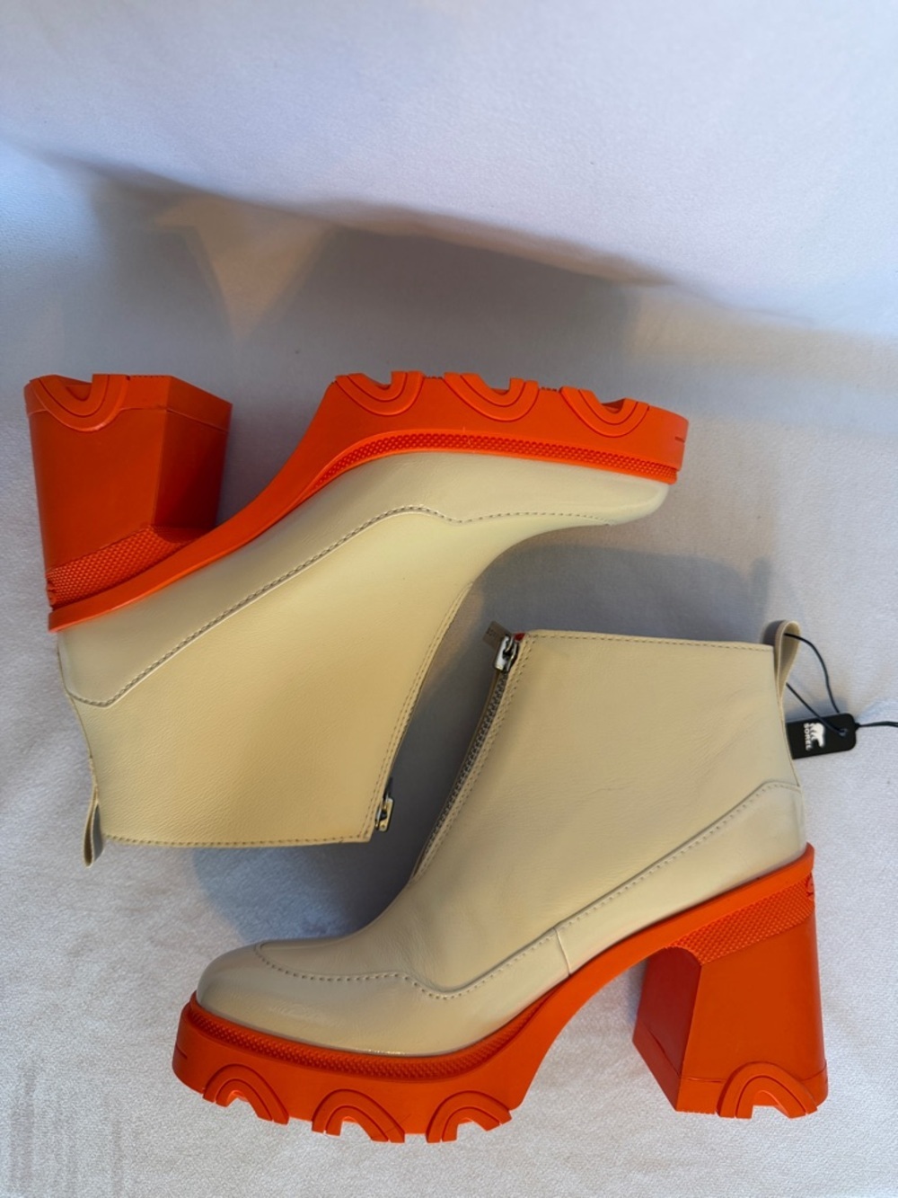 NEW Sorel Women's Brex Heel Zip Boots Size 8 Bleached Ceramic Optimized Orange - Picture 2 of 12